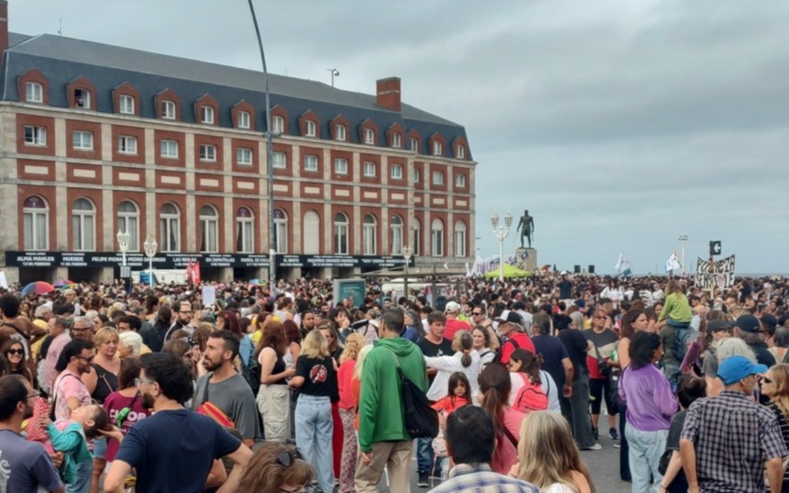 Miles de personas en Córdoba, Mar del Plata y Rosario se unieron a la Marcha Federal LGBT+