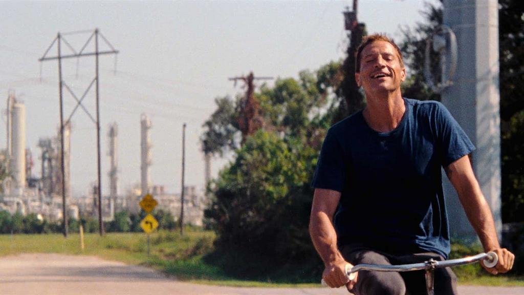 “Red Rocket”: vivir con lo puesto