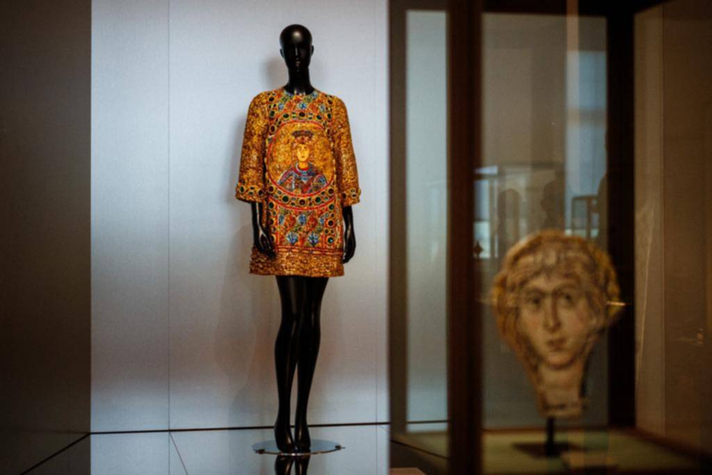 Louvre Couture: objetos de arte, objetos de moda