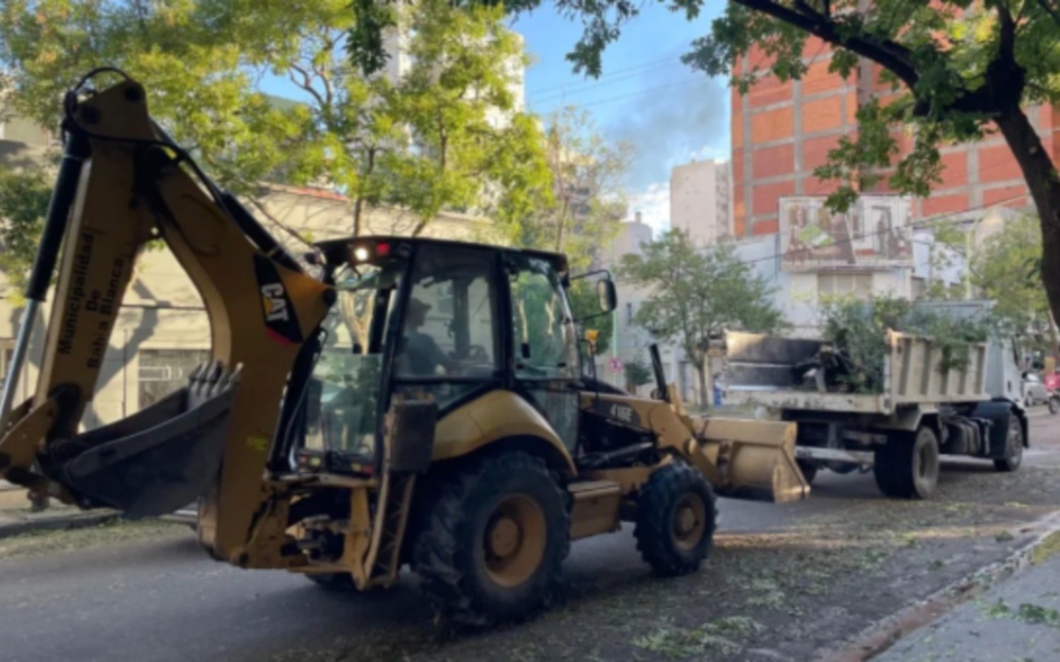Tormenta en Bahía Blanca: daños en el Hospital Penna y más de 130 intervenciones en la vía pública