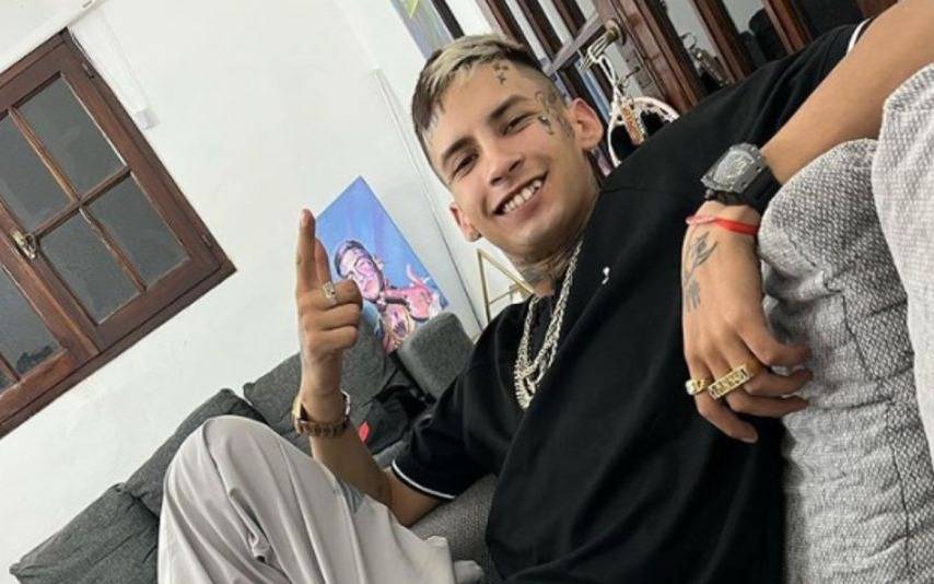 L-Gante y sus exigencias en el parador de Pinamar dónde estuvo con Wanda: desde vodka parisino hasta una playstation
