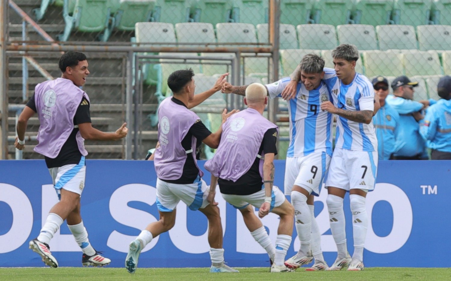 El Sub 20 de Argentina venció 2 a 1 a Chile en el arranque del hexagonal final del Sudamericano