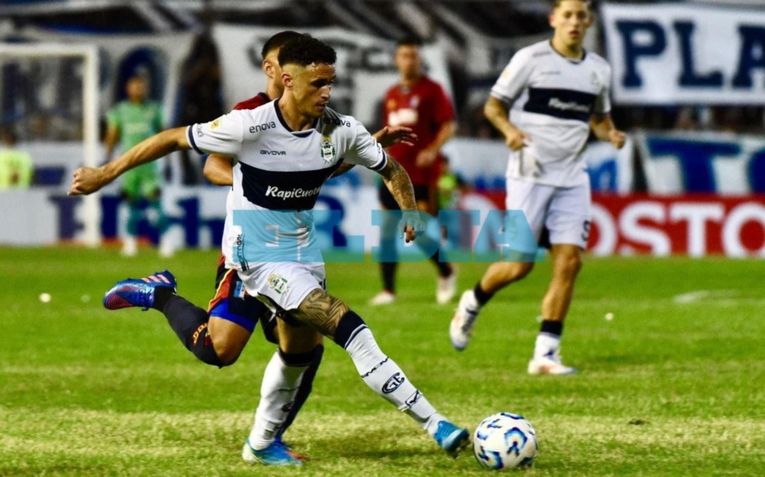 Gimnasia vs Deportivo Español.- Sin haber jugado bien, el Lobo se sacó un peso de encima y venció al Gallego 1 a 0