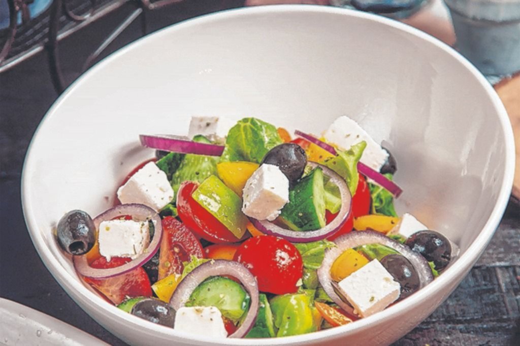 La ensalada griega: una gran opción para comer liviano