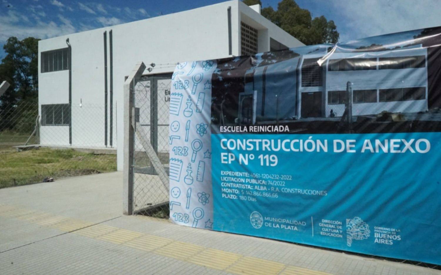 Aceleran los trabajos para terminar la obra de una escuela de Olmos, a la que asisten más de mil chicos