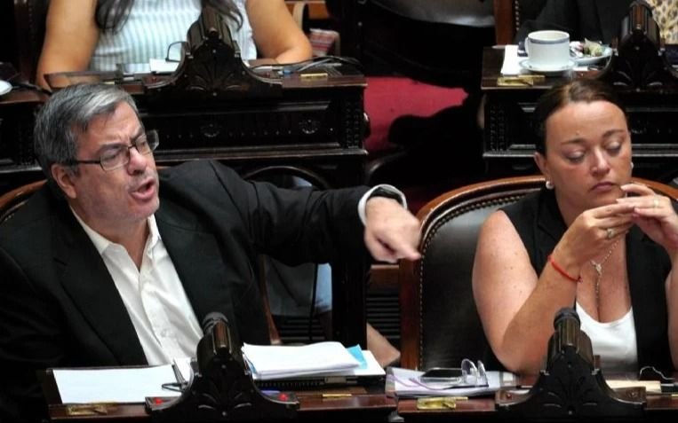 Suspensión de las PASO: el modo "autopreservación" del peronismo para evitar una fractura