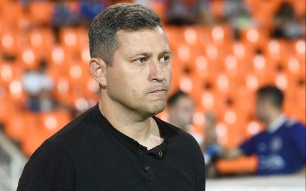 Diego Flores es el nuevo entrenador de Gimnasia: cómo le fue en su carrera y cuántos clubes dirigió