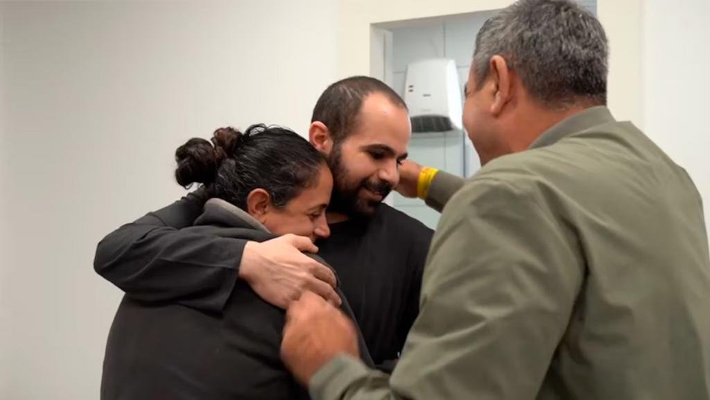 “Acá todo es oscuridad”: la ausencia de la familia argentina