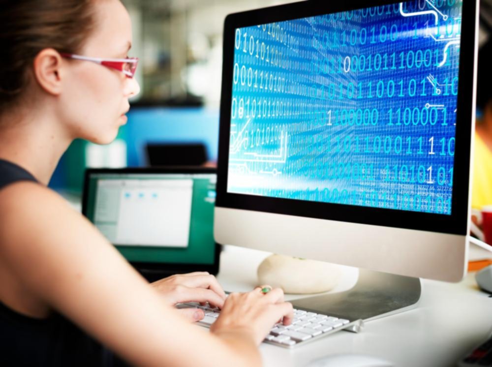 Inteligencia Artificial: un sector con pocas mujeres