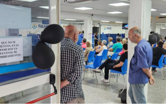 Bahía Blanca: PAMI en alerta y movilización por despidos y cierre de agencias
