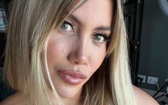 "Hoy dormimos juntos", el picante chat que reveló Wanda Nara en redes sociales a pedido de sus seguidores
