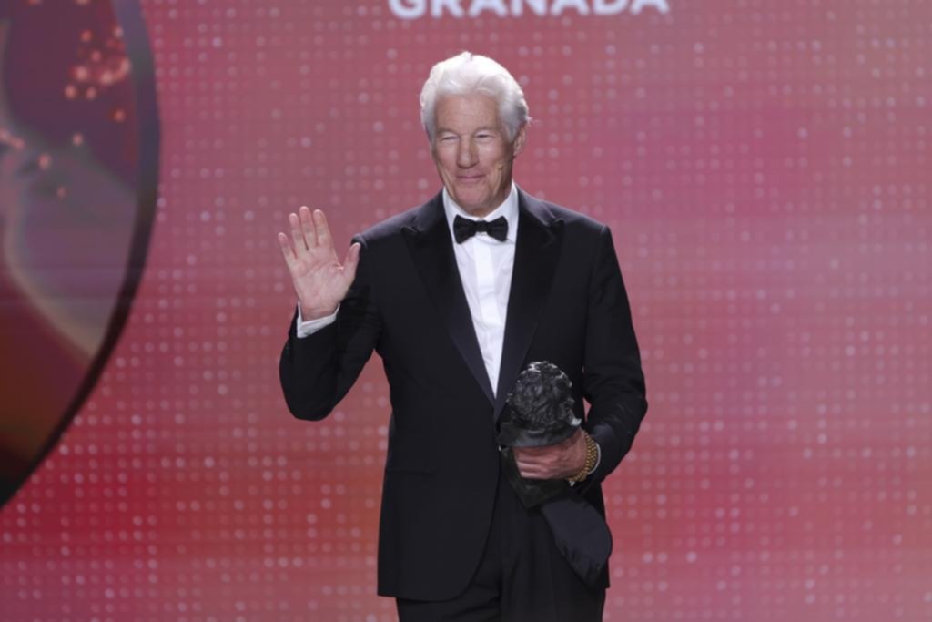 Gere contra Trump y un argentino contra la “señora facha” de “Emilia Pérez”