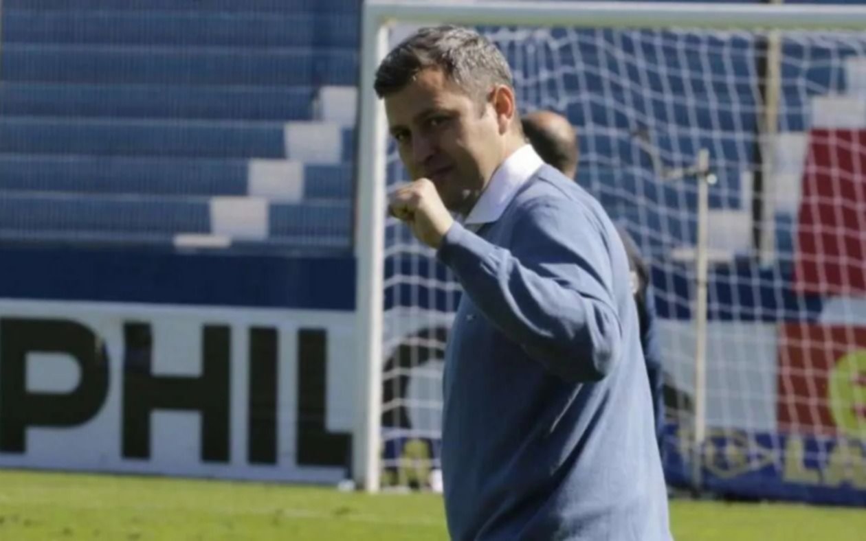Gimnasia presentan a Diego Flores, el nuevo DT: dirige contra Lanús