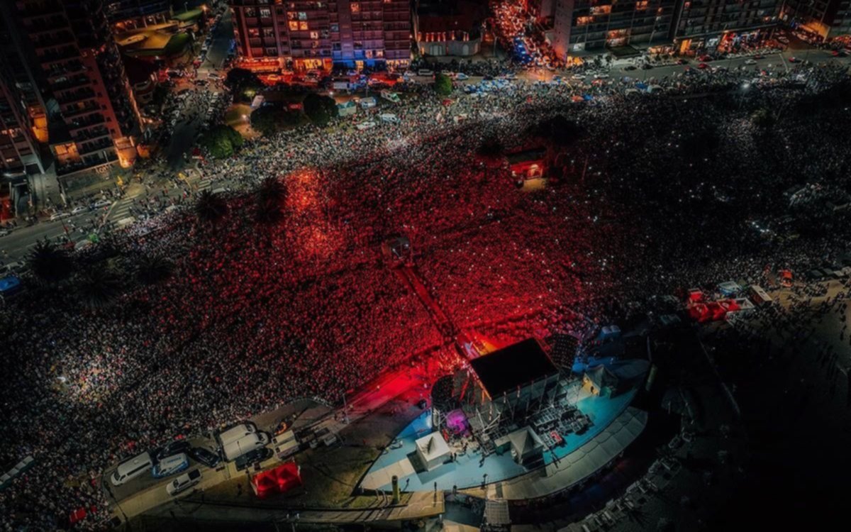 Mar del Plata celebró su aniversario con música, emoción y un cierre multitudinario de Luck Ra