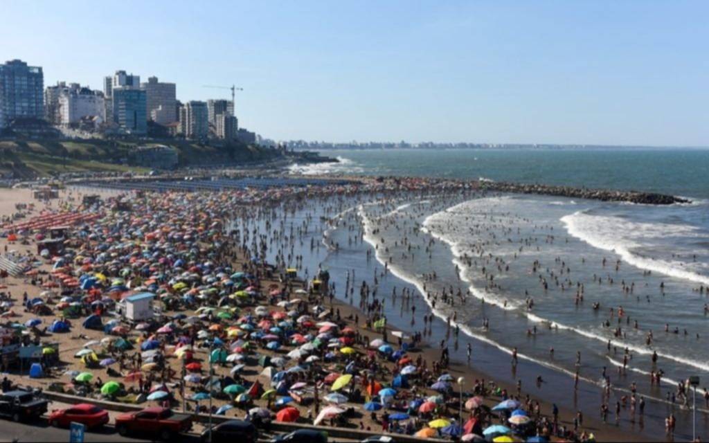 El clima impulsa el turismo en Mar del Plata: la ocupación hotelera ronda el 70%
