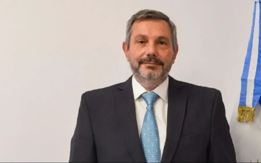 Milei desplazó al titular de la Anses, Mariano de los Heros