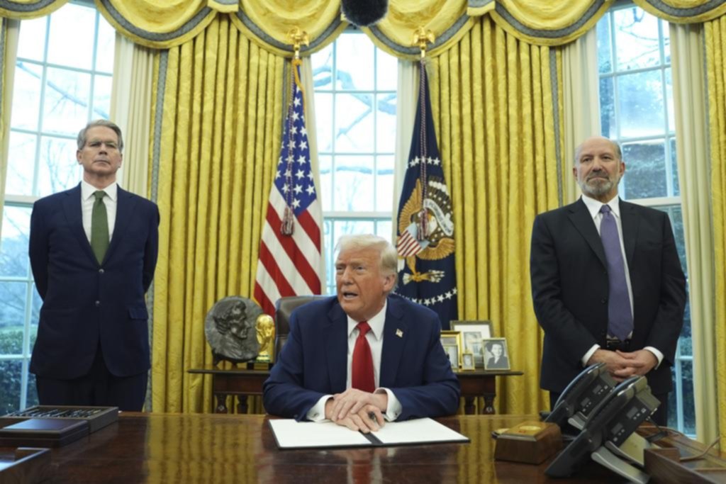 ¿Trump busca sembrar caos y distracción en el mundo?