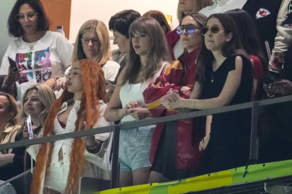 Duro SuperBowl: Taylor pasó de casi casarse a ser abucheada y perder