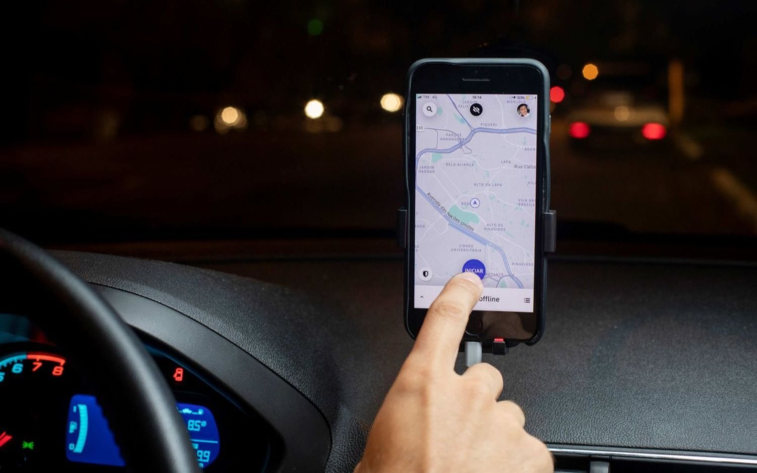 Tandil amenaza con sanciones a Uber por incumplir la normativa local