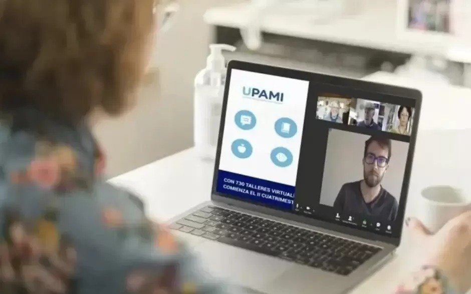PAMI ofrece programas exclusivos de cursos universitarios para jubilados: cuáles son y cómo anotarse