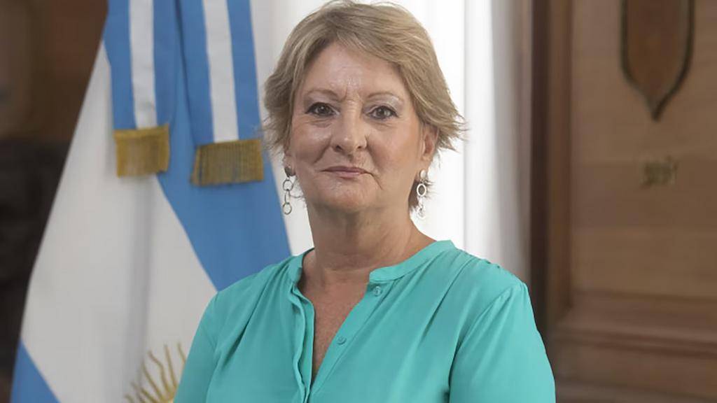 Otra renuncia, polémicas y la ligó María Becerra