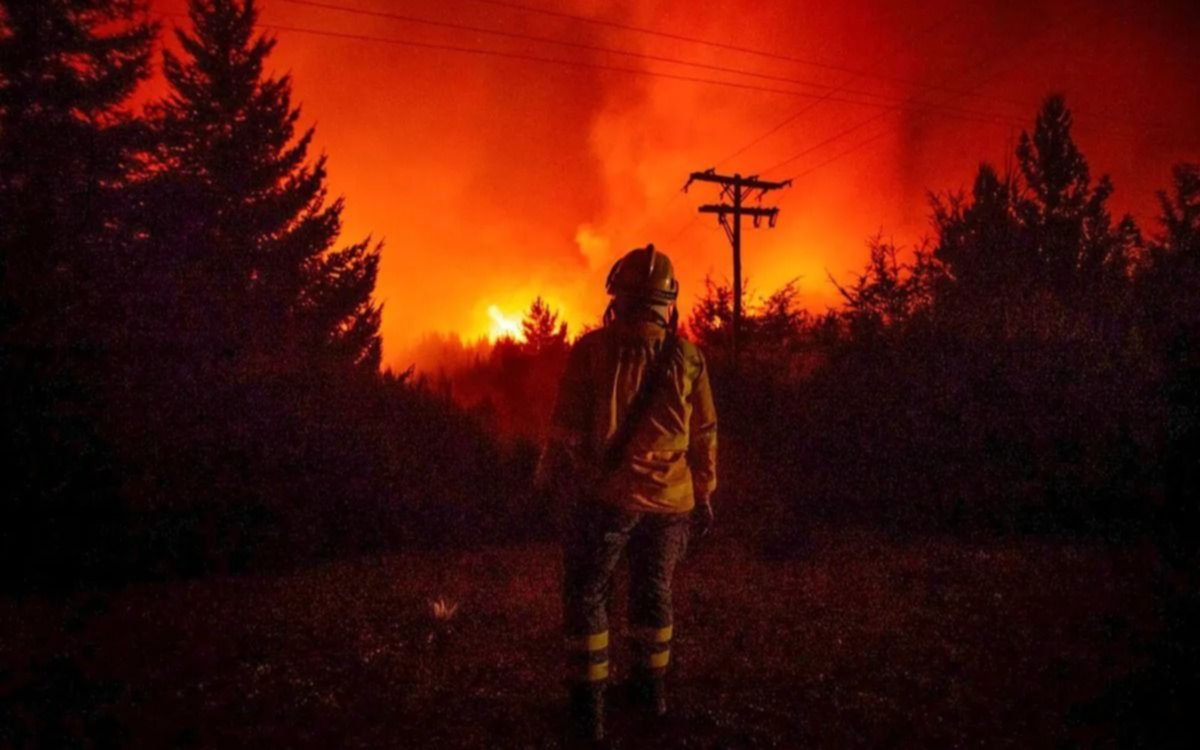 Para el Gobierno los mapuches de RAM son “terroristas” y responsables de los incendios en la Patagonia
