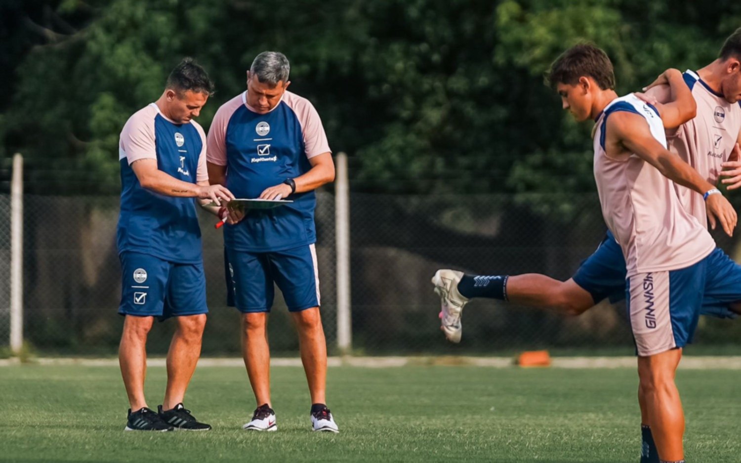 Gimnasia volvió a los entrenamientos en Abasto pensando en San Martín de San Juan