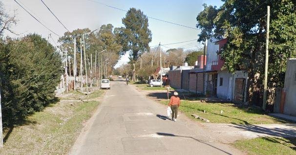 Ladrones las atan y les roban las alianzas de casadas