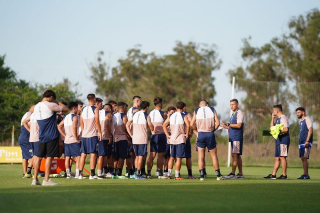Diego Flores: ¿Cambia o deja el mismo equipo para mañana?