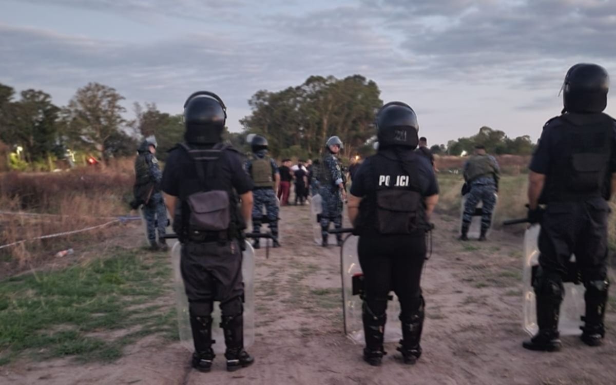 Intento de usurpación en Villa Elvira: hay ocho detenidos