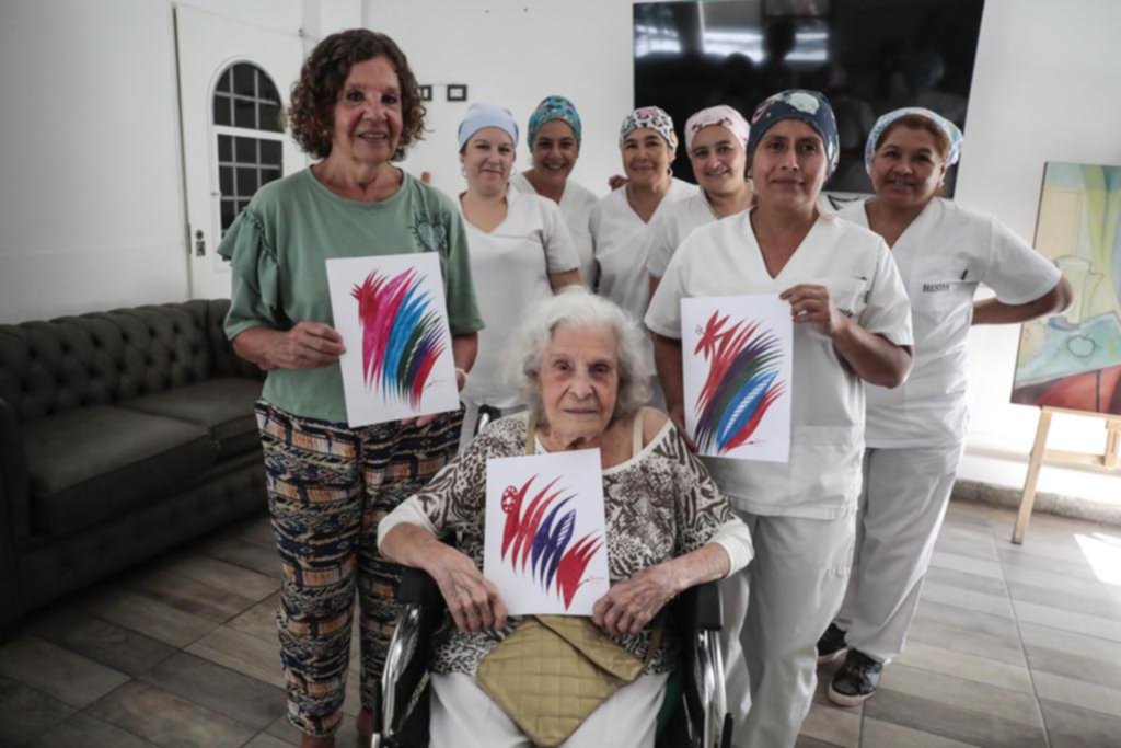 Elena Sommi, eterna artista de La Plata: sus 100 años, entre dibujos, pinturas y fe