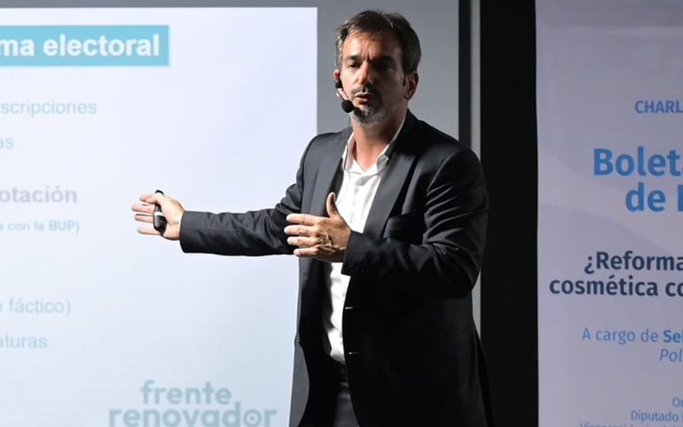 ¿No pensás hacer ni decir nada? Galmarini cruzó a Milei