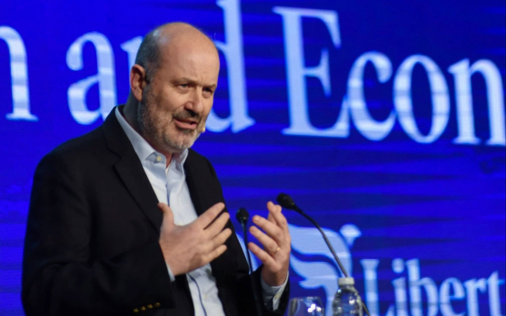 Sturzenegger defendió el cambio del Banco Nación a SA: "Permite que mejore su transparencia"
