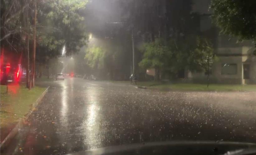 Llegaron las lluvias pero el calor no afloja