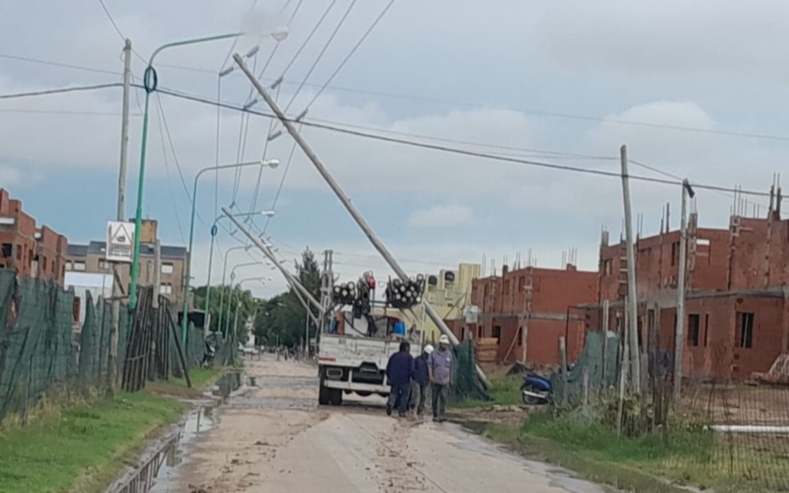 Varias zonas de La Plata y la Región llevan varias horas sin luz tras el temporal: qué dijo Edelap