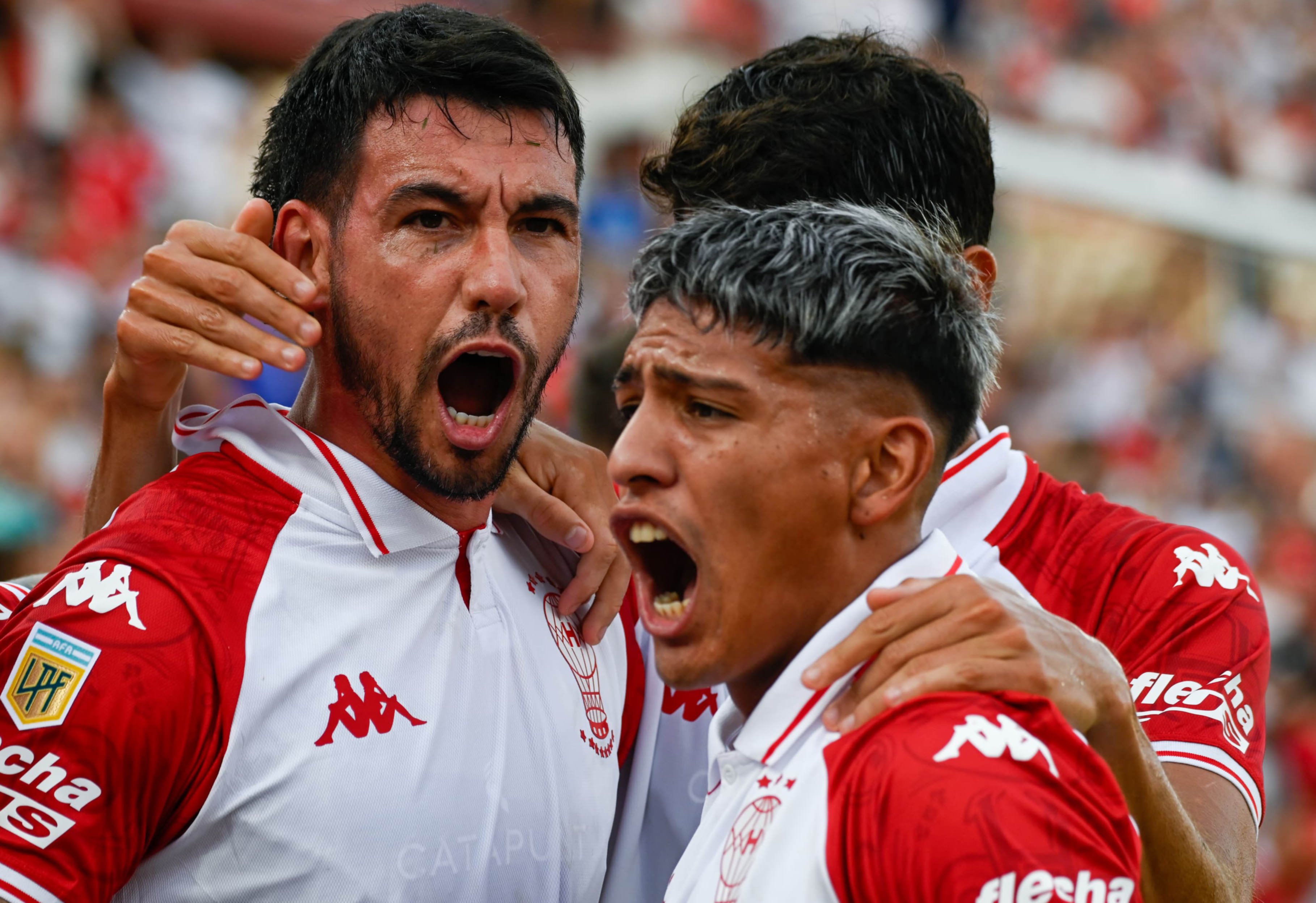 En el clásico, San Lorenzo cayó 2 a 0 ante Huracán y perdió el invicto en el Torneo Apertura
