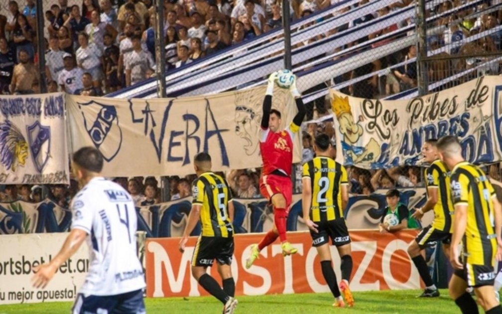 Quilmes empata con Deportivo Madryn y sigue sin ganar en el torneo