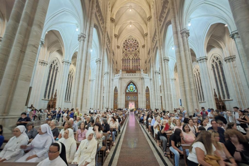 En la Catedral, una misa por el Papa y el recuerdo de Sor María Ludovica