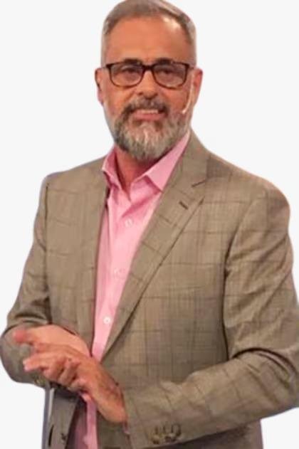 Ventura contó cómo Rial recibía dólares en la radio