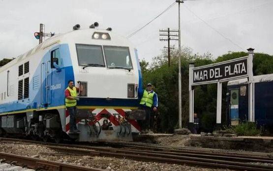 Ya venden los pasajes de tren de larga distancia para marzo 2025: destinos, precios, descuentos y cómo sacarlos