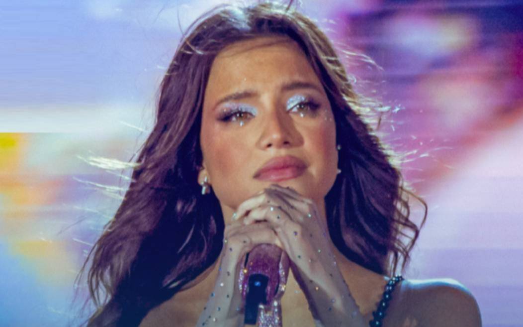 Conmoción entre los fans de Emilia Mernes: la cantante anunció que se va de Argentina