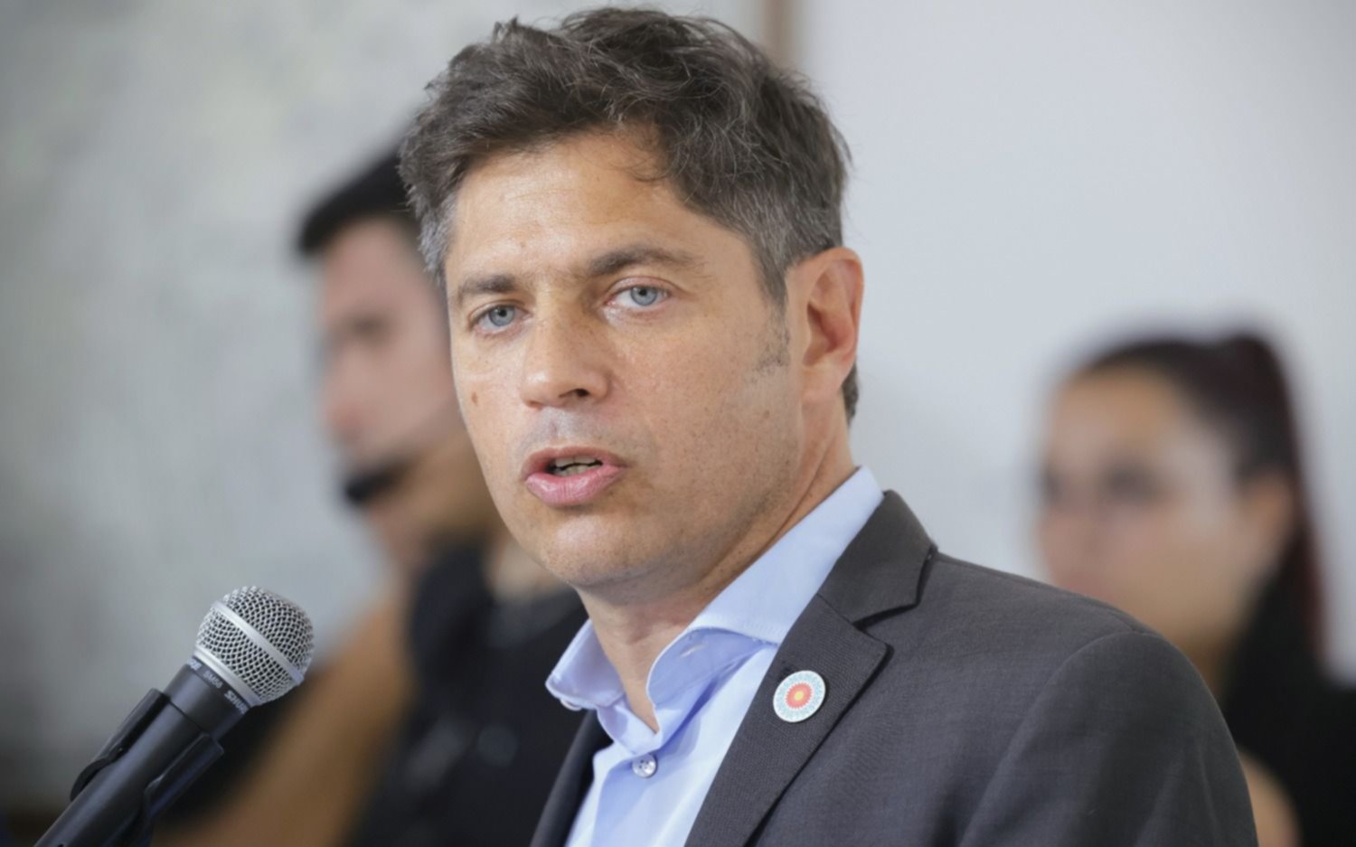 Fuerte reacción del PJ bonaerense tras el pedido de renuncia de Milei a Kicillof: "Juega con el dolor de una familia"