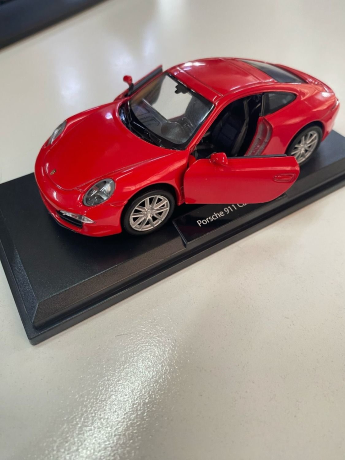 “Deportivos de Leyenda”, los autos clásicos de la propuesta de EL DIA: sale el Porsche 911 Carrera S