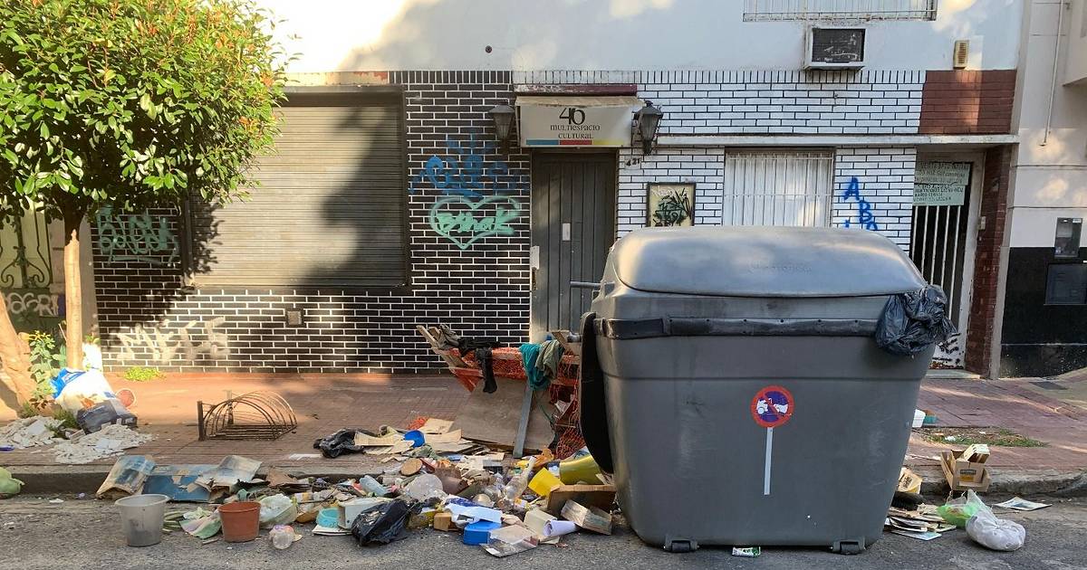 Contenedores desbordados y basura en las calles: crece el malestar de ...