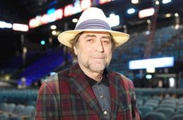 Sabina critica intento de veto
en Argentina a Vargas Llosa