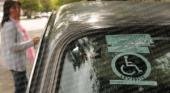 Planteo y debate por el estacionamiento para discapacitados