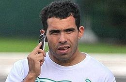Tevez entrenó con la primera del 
City y espera por su regreso