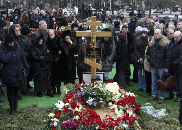 Multitudinario funeral de opositor ruso asesinado