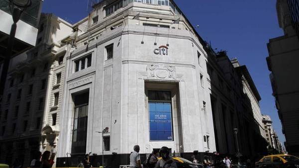 La CNV ratificó que no se va a 
deponer la suspensión al Citibank