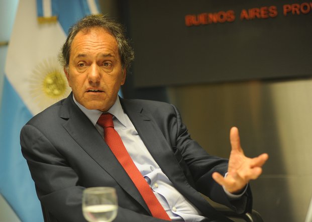 Scioli se solidarizó con Máximo "por las acciones difamatorias y calumniantes"